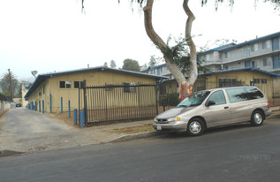 3333-3339 Drew St in Los Angeles, CA - Foto de edificio - Building Photo