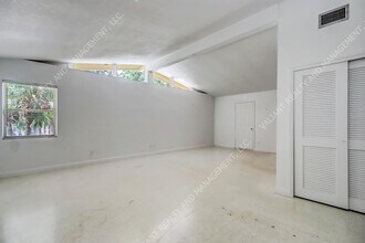 4009 Bess Rd in Jacksonville, FL - Building Photo - Building Photo