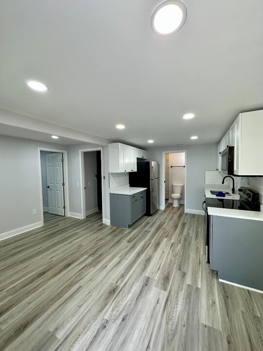 1021 E Cayuga St in Tampa, FL - Building Photo