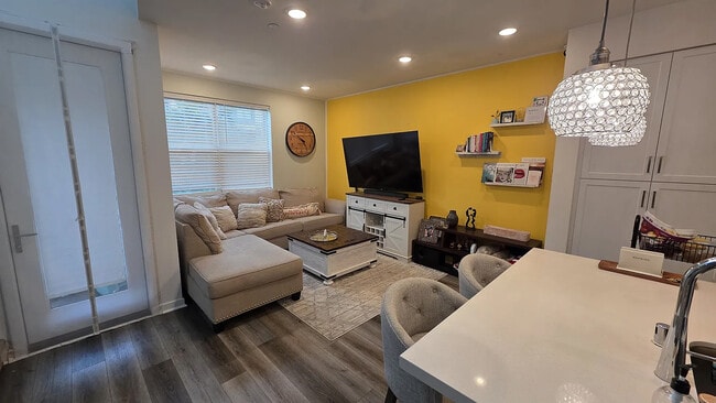 9610 New Morning Pl in Rancho Cucamonga, CA - Building Photo - Building Photo