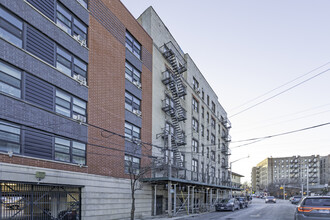 132 W 169th St in Bronx, NY - Building Photo - Building Photo