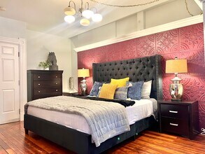 814 Victorian Alley in Sacramento, CA - Building Photo - Building Photo