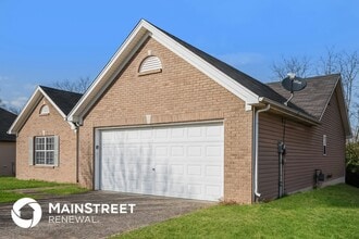 7813 Bridlewood Pl in Louisville, KY - Building Photo - Building Photo