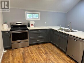 342 Renaud Line Rd in Lakeshore, ON - Building Photo - Building Photo
