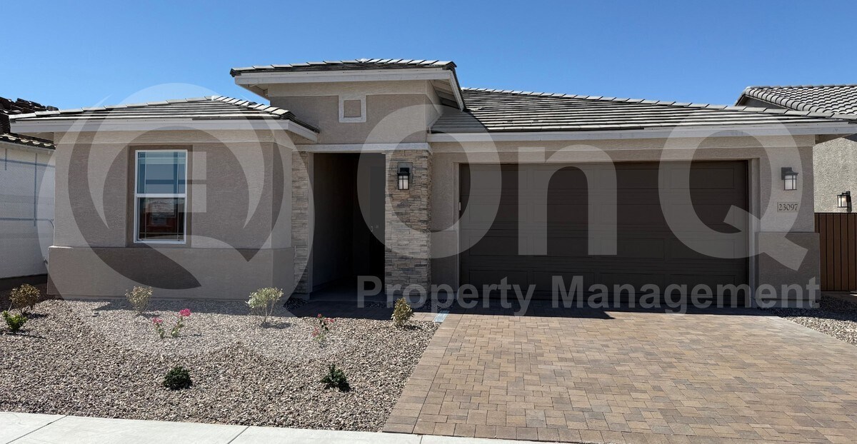 23097 E Saddle Way in Queen Creek, AZ - Building Photo