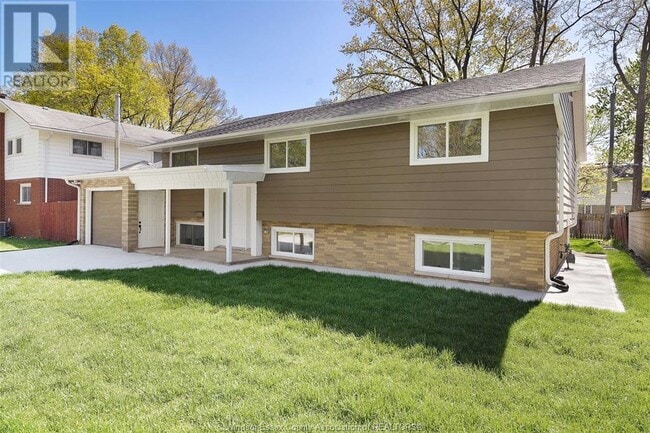 property at 3387 Randolph Ave