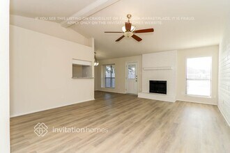410 Revolution Ln in Arlington, TX - Building Photo - Building Photo