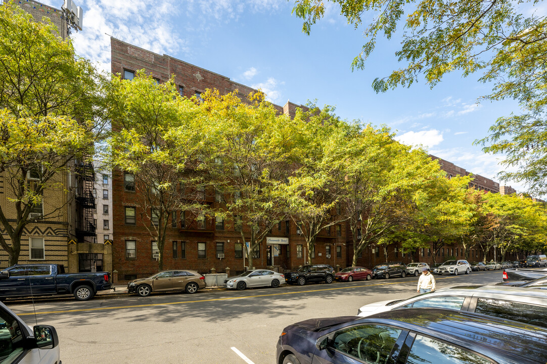 3260 Coney Island Ave in Brooklyn, NY - Building Photo