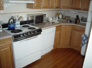 71 Gardner St, Unit 15 in Boston, MA - Foto de edificio - Building Photo