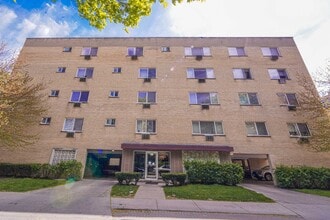 901 Ontario Apartments in Oak Park, IL - Building Photo - Building Photo