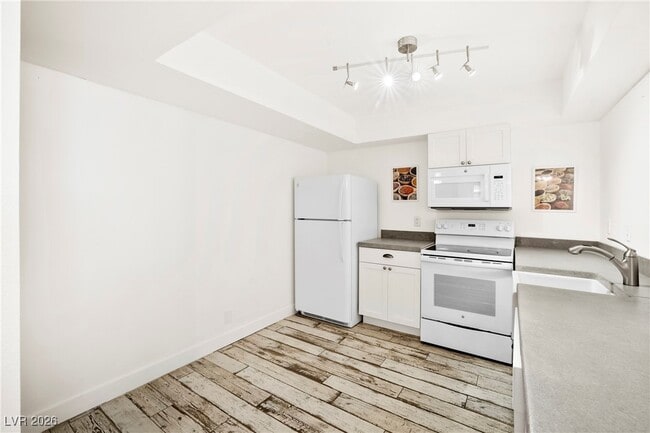 property at 3930 University Center Dr