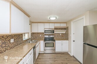 7914 Bracken Dr in Port Richey, FL - Foto de edificio - Building Photo