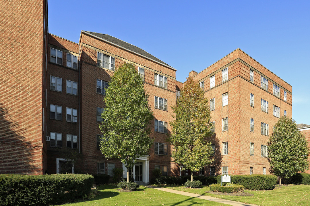 Country Club Apartments in Shaker Heights, OH - Building Photo