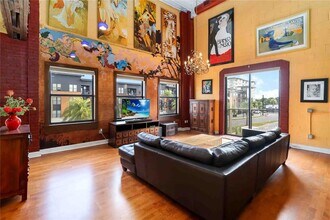 62 W Colonial Dr in Orlando, FL - Building Photo - Building Photo