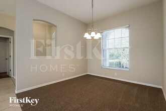 7324 Linden Ln in Sarasota, FL - Building Photo - Building Photo