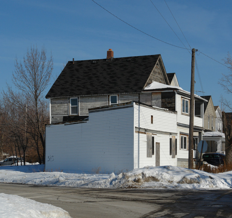 724 W 13th St in Lorain, OH - Building Photo