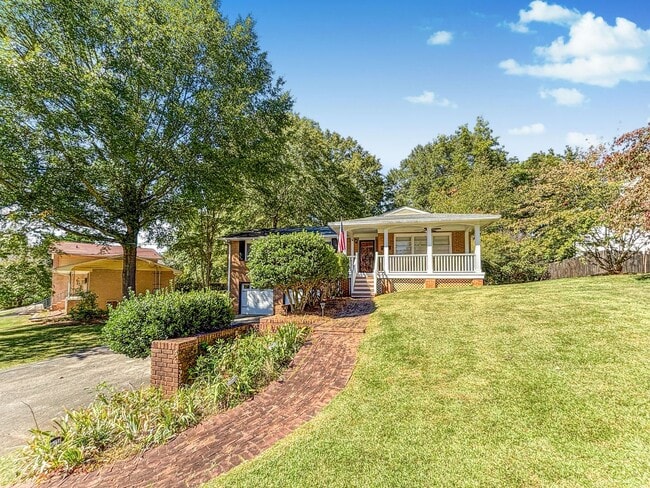 2395 Powers Ferry Dr SE in Marietta, GA - Building Photo - Building Photo