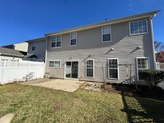 338 Luke Meadow Ln in Cary, NC - Building Photo - Building Photo