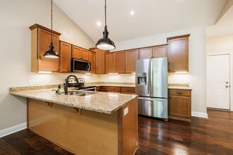 148 Fenton Rd in Rochester, NY - Foto de edificio - Building Photo