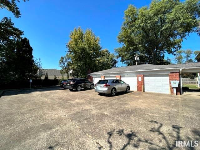 665 St Mary's Dr in Evansville, IN - Building Photo - Building Photo