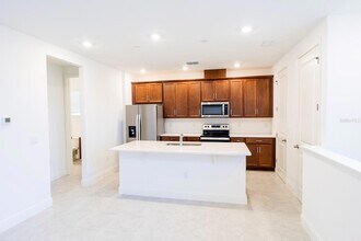 10519 Marconi Ave in Orlando, FL - Building Photo - Building Photo