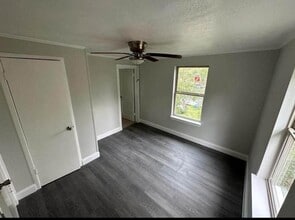 702 Rosedale St in La Marque, TX - Building Photo - Building Photo