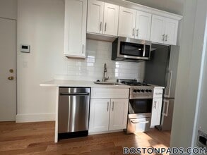 151 Park Dr in Boston, MA - Building Photo - Building Photo