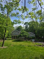 110 Lime Kiln Rd in Suffern, NY - Building Photo