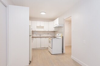 7220 De Châteaubriand Av in Montréal, QC - Building Photo - Building Photo