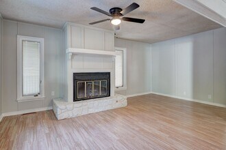 427 S 72nd E Ave in Tulsa, OK - Building Photo - Building Photo