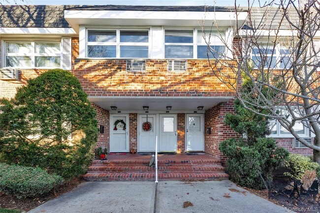 property at 750 Lido Blvd