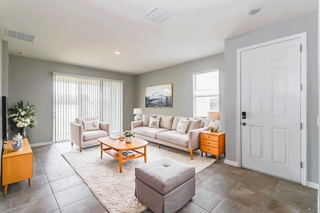 31210 Mango Fade Wy in San Antonio, FL - Building Photo - Building Photo