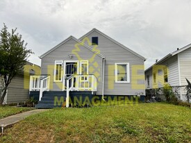 304 Brooklyn Ave in Dayton, OH - Building Photo