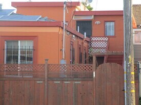 1927 Barrett Ave, Unit 1927 in Richmond, CA - Building Photo