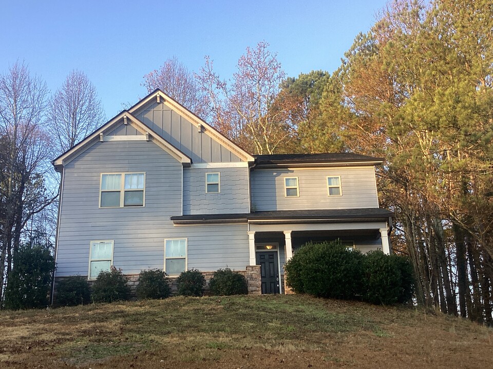 2682 Crestworth Ln in Buford, GA - Building Photo