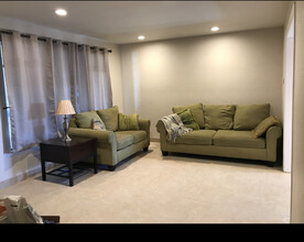 282 Gallaway Ln in Reno, NV - Building Photo - Building Photo