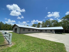 2315 Deer Run Blvd in Loxahatchee, FL - Building Photo