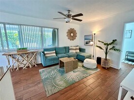 316 Walnut St in Hollywood, FL - Building Photo