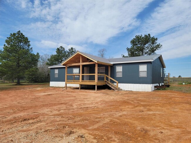 12121 Old County Rd in Willis, TX - Building Photo - Building Photo