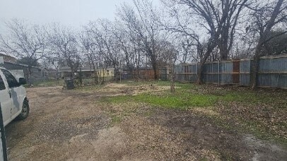 1426 N Jim Miller Rd