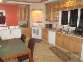 00 Mountain in Boston, MA - Building Photo - Building Photo