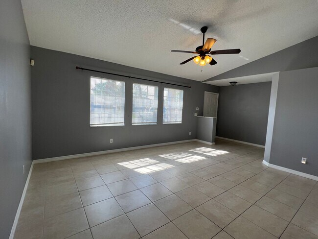 1841 SW Angelico Ln in Port St. Lucie, FL - Building Photo - Building Photo