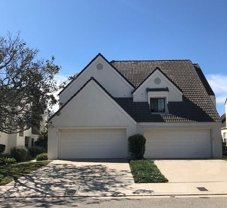 1900 W 7th St in Oxnard, CA - Building Photo