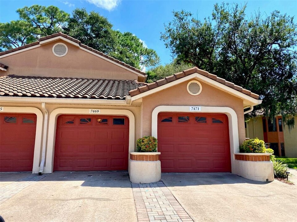 7469 Sugar Bend Dr in Orlando, FL - Building Photo