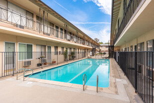 Royal Palms Apartments