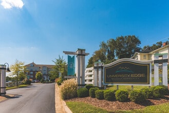 University Edge Apartments in Johnson City, TN - Foto de edificio - Building Photo