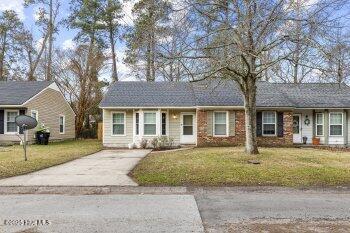 1949 Rolling Ridge Dr in Jacksonville, NC - Building Photo - Building Photo