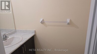 162 HURST Dr in Barrie, ON - Building Photo - Building Photo