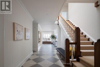 90 Old Forest Hill Rd in Toronto, ON - Building Photo - Building Photo