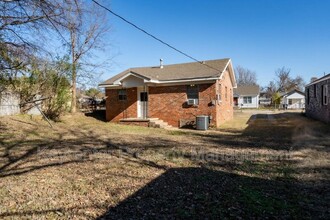 522 S 39th W Ave in Tulsa, OK - Building Photo - Building Photo